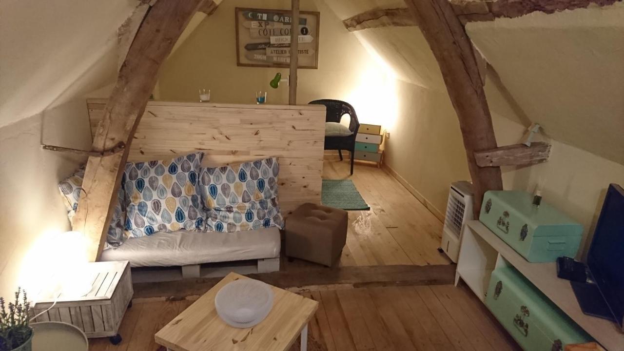 Les Chambres Du Vau Profond Vernoil Eksteriør billede